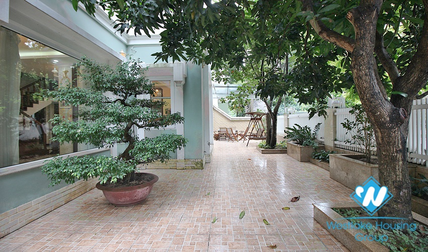 Bright and quality house for rent in Ciputra area 